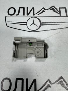 Концевик капота на Mercedes w204 V167 Концевик капота на Mercedes w204 V167